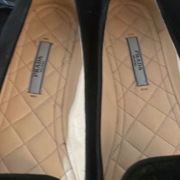 Authentic Prada velvet shoes - Picture 9 of 9